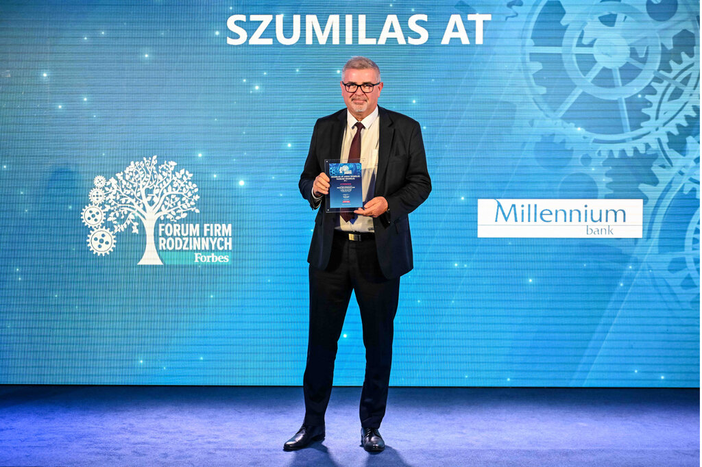 Szumilas AT